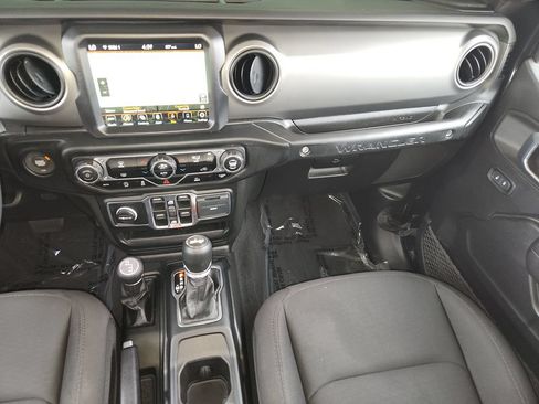 Used 2023 Jeep Wrangler Unlimited Sport w/ Sun And Sound Package AWD/4WD image 18