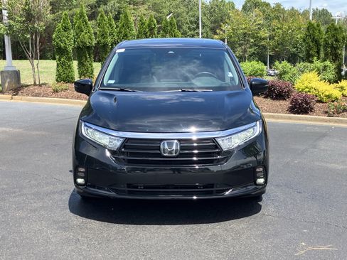 Used 2024 Honda Odyssey EX-L image 3
