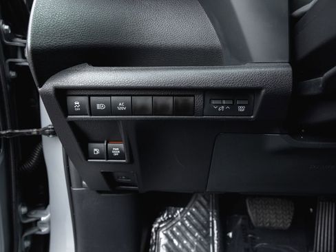 Certified 2026 Toyota Sienna XSE AWD/4WD image 15