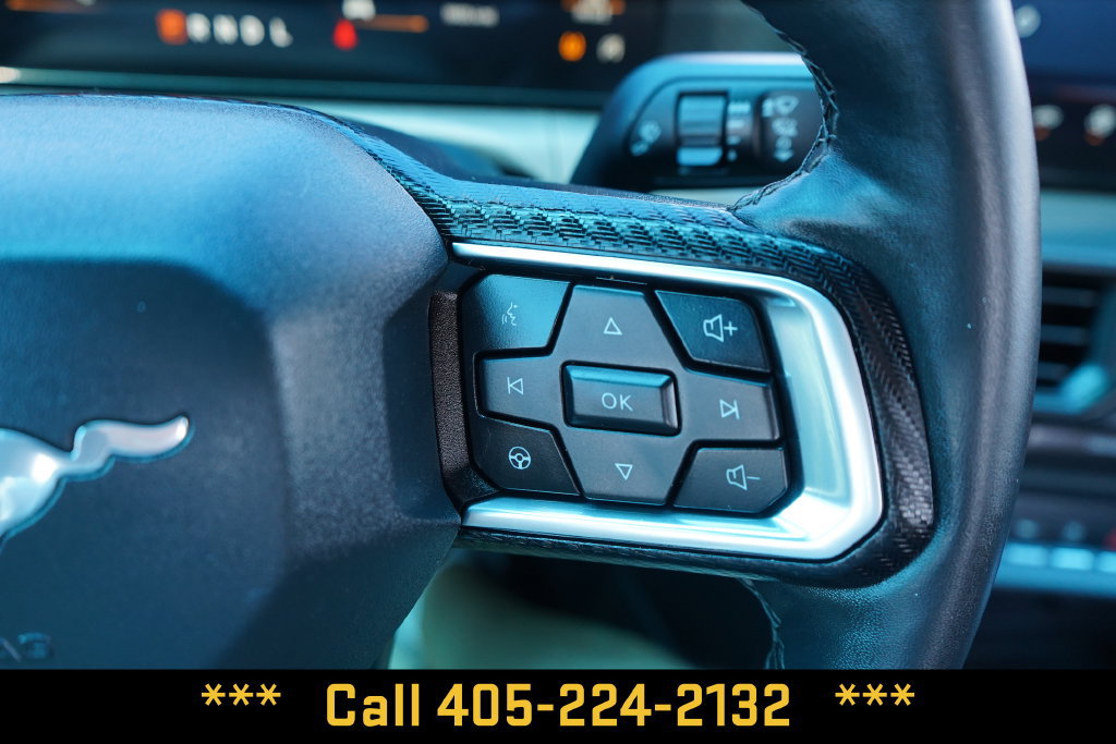 Used 2025 Ford Mustang Coupe RWD image 26