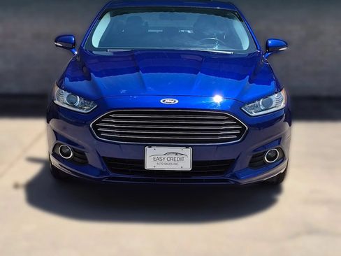 Used 2013 Ford Fusion SE FWD image 4