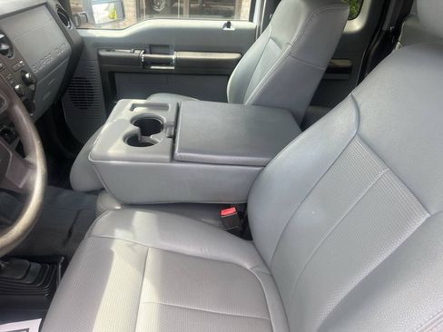 Used 2016 Ford F250 XL w/ Power Equipment Group AWD/4WD image 36