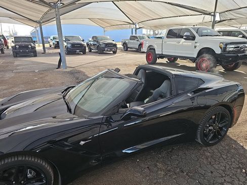 Used 2018 Chevrolet Corvette Stingray Coupe w/ 2LT Preferred Equipment Group image 23