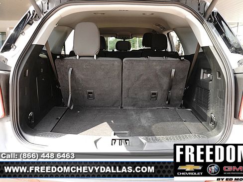 Used 2023 Ford Explorer XLT AWD/4WD image 44