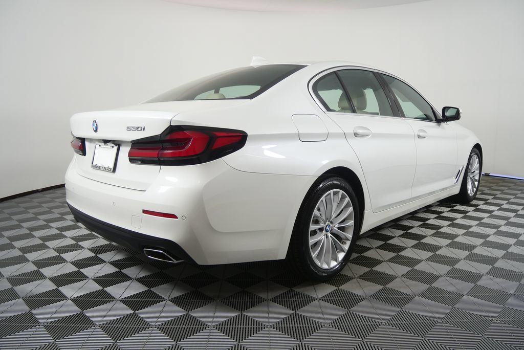Used 2022 BMW 530i RWD image 5