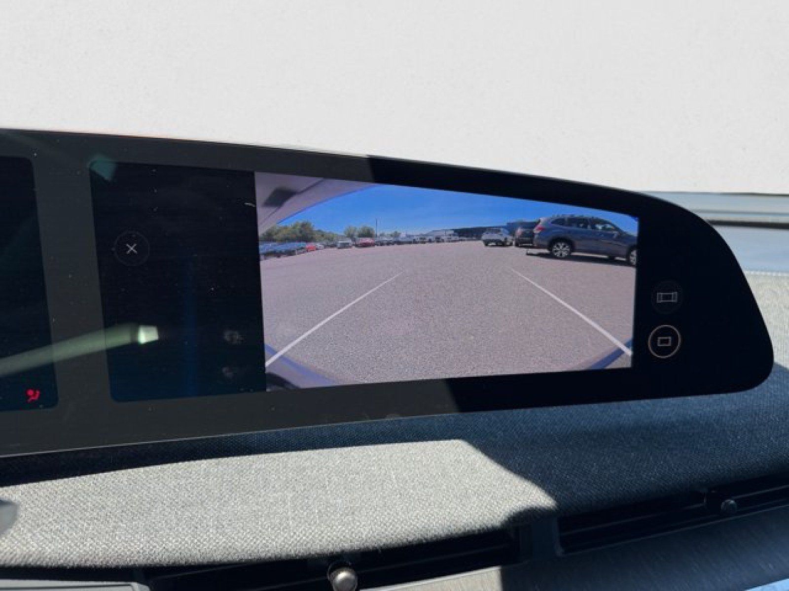 Used 2024 Lucid Air Pure RWD image 16