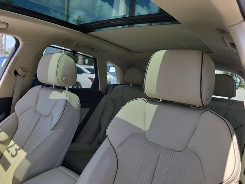 Certified 2023 Audi Q5 2.0T Premium Plus w/ Premium Plus Package AWD/4WD image 16