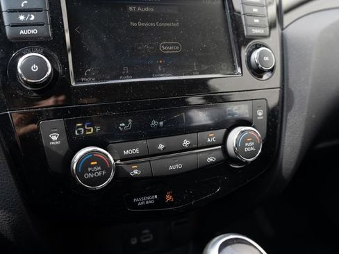 Used 2020 Nissan Rogue Sport SV w/ All-Weather Package AWD/4WD image 26