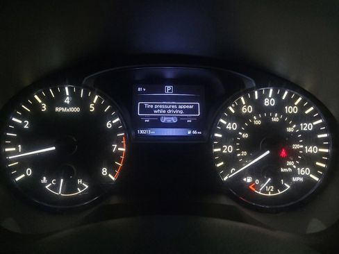 Used 2017 Nissan Altima 2.5 SR w/ Midnight Edition Package FWD image 23