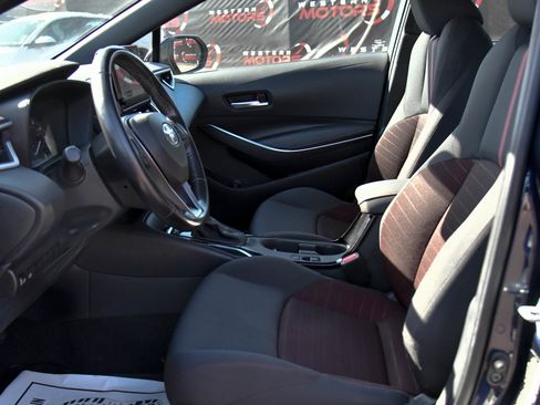 Used 2023 Toyota Corolla SE w/ SE Premium Package FWD image 17
