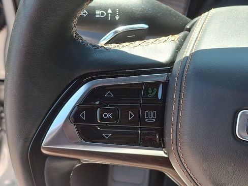 Used 2025 Jeep Grand Cherokee Summit w/ Obsidian Package AWD/4WD image 21