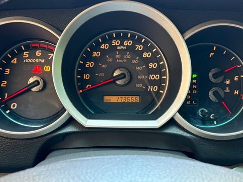 Used 2009 Toyota 4Runner Limited AWD/4WD image 18