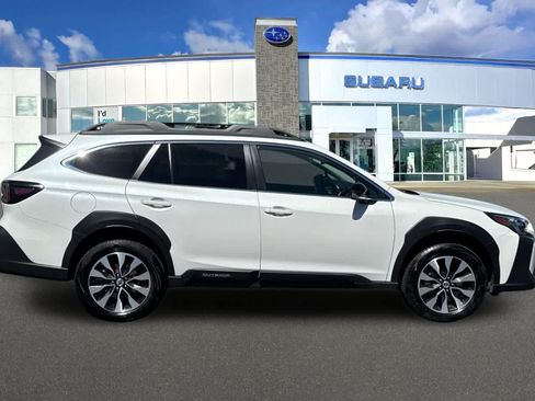 Used 2024 Subaru Outback Limited AWD/4WD image 6