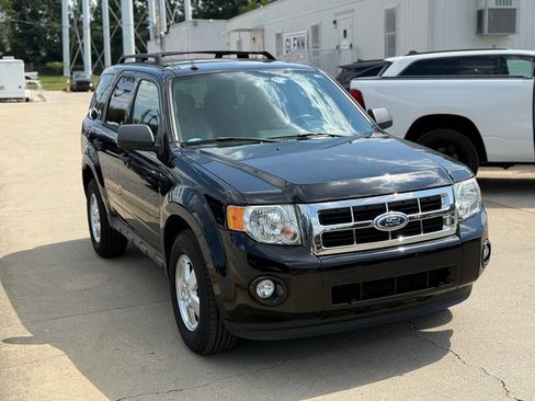 Used 2012 Ford Escape XLT AWD/4WD image 4