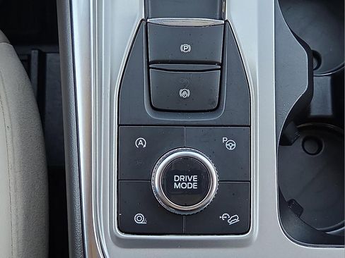 Used 2021 Ford Explorer Platinum w/ Equipment Group 601A AWD/4WD image 19