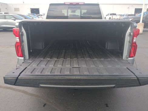 Used 2023 Chevrolet Silverado 1500 ZR2 w/ Technology Package AWD/4WD image 28