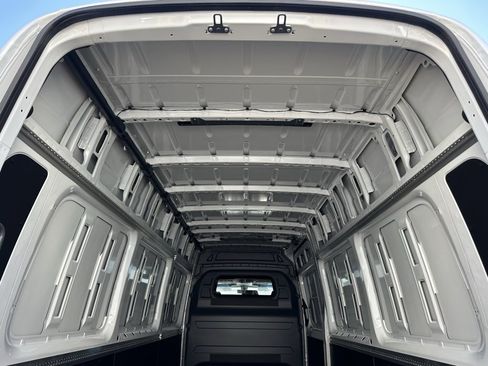 New 2025 Mercedes-Benz Sprinter 2500 image 12