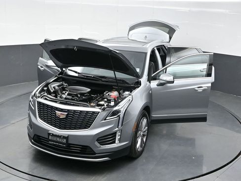Certified 2025 Cadillac XT5 Premium Luxury image 38
