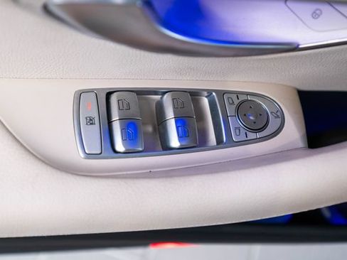 Certified 2022 Mercedes-Benz E 350 4MATIC Sedan image 18