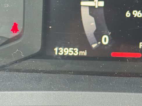 Used 2024 Toyota Tacoma SR image 21