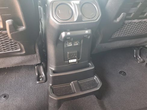 Used 2021 Jeep Wrangler Unlimited Rubicon w/ Trailer Tow Package AWD/4WD image 14