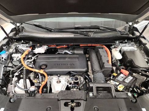 Certified 2025 Honda CR-V Sport-L image 9