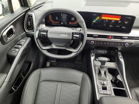 New 2026 Kia Sorento S FWD image 13