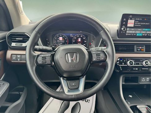 Used 2025 Honda Pilot Elite image 27
