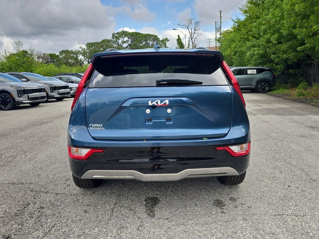New 2026 Kia Niro Wind FWD image 7