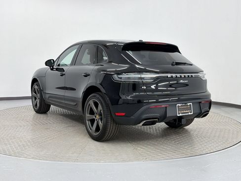 New 2026 Porsche Macan image 3