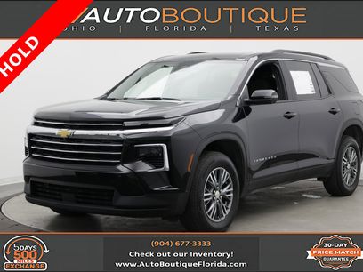 Used 2025 Chevrolet Traverse LT w/ Driver Confidence Package