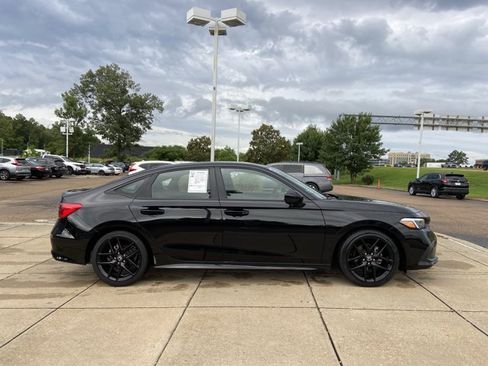 Used 2024 Honda Civic Sport image 13
