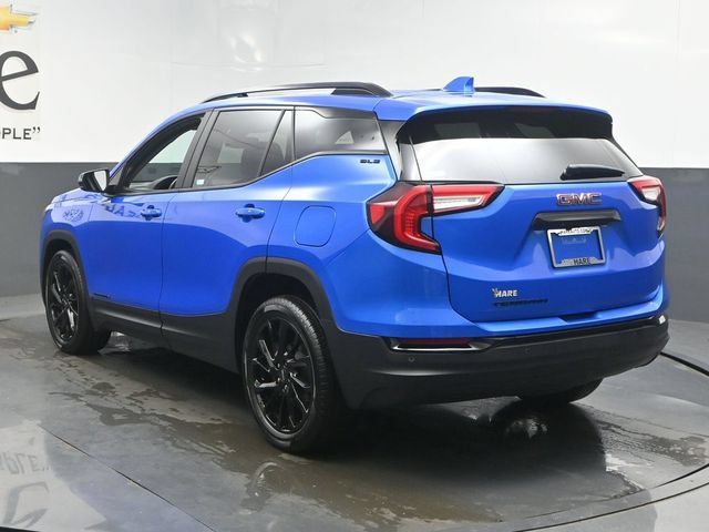 Used 2024 GMC Terrain SLE w/ Driver Convenience Package FWD image 41