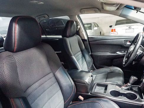 Certified 2016 Toyota Camry SE w/ Protection Package (Q2) image 16