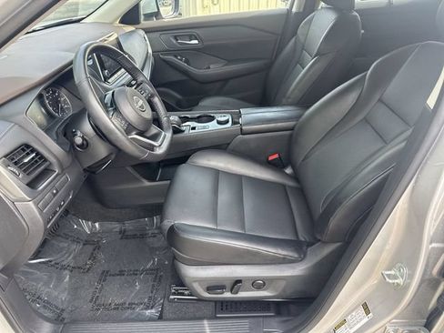 Used 2023 Nissan Rogue SV w/ SV Premium B Package AWD/4WD image 15