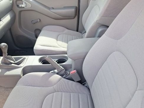 Used 2014 Nissan Frontier S w/ S Preferred Package image 14