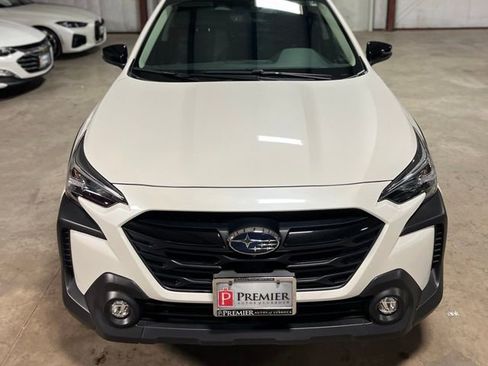 Used 2025 Subaru Outback Onyx Edition XT AWD/4WD image 10