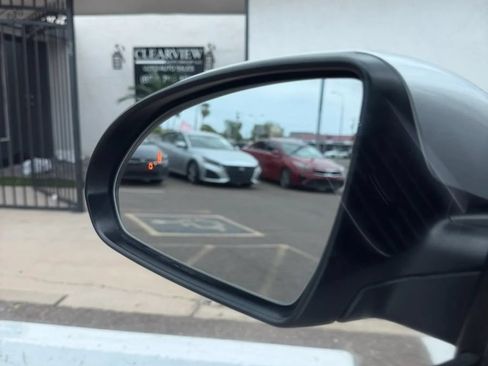 Used 2018 Kia Optima LX FWD image 10