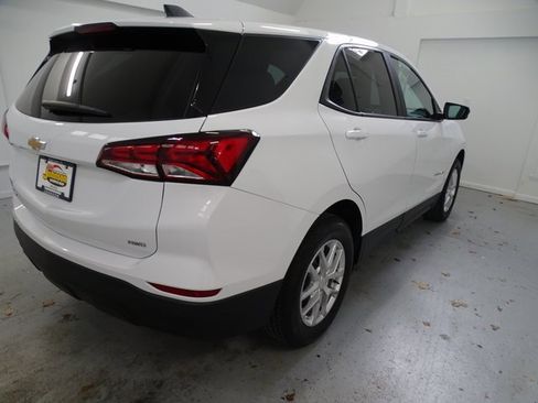 Certified 2022 Chevrolet Equinox LS w/ LS Convenience Package image 21