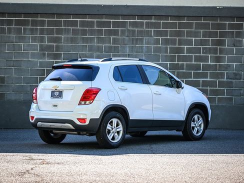 Used 2019 Chevrolet Trax LT AWD/4WD image 3