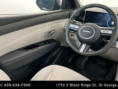 Used 2025 Hyundai Tucson Limited AWD/4WD image 11