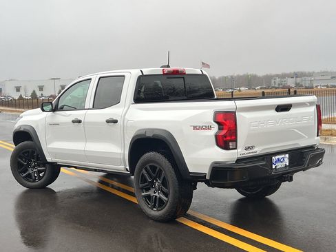 Used 2023 Chevrolet Colorado Trail Boss image 2