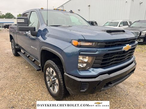 Used 2024 Chevrolet Silverado 2500 Custom w/ Custom Value Package AWD/4WD image 29