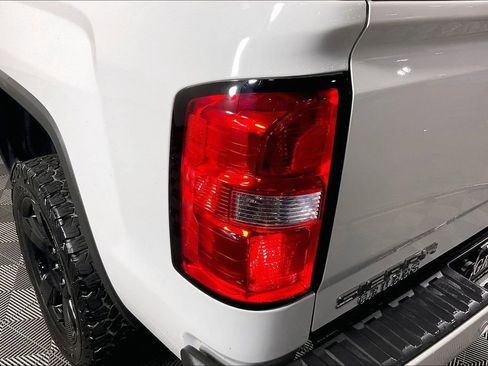 Used 2018 GMC Sierra 1500 SLE w/ SLE Value Package AWD/4WD image 41