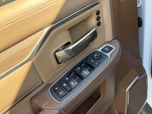 Used 2020 RAM 2500 Limited image 16