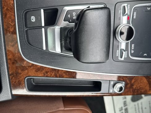 Used 2018 Audi Q5 2.0T Premium Plus w/ Premium Plus Package image 36