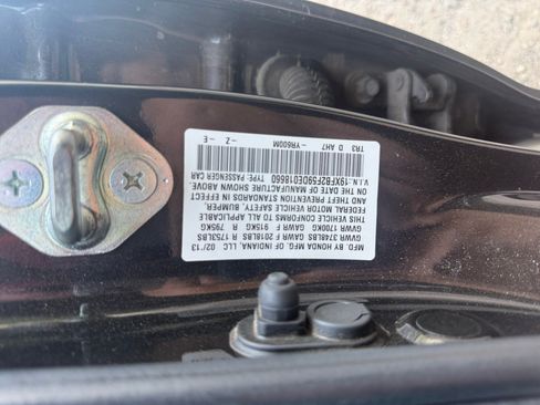 Used 2013 Honda Civic LX image 25