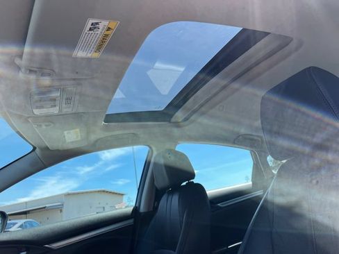 Used 2016 Honda Civic EX-L image 27