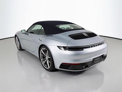 Used 2021 Porsche 911 Carrera S RWD image 3