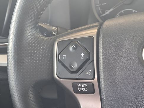 Used 2016 Toyota Tacoma SR5 RWD image 51